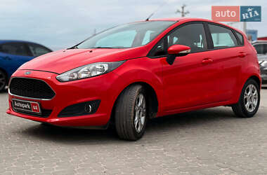 Хэтчбек Ford Fiesta 2016 в Львове