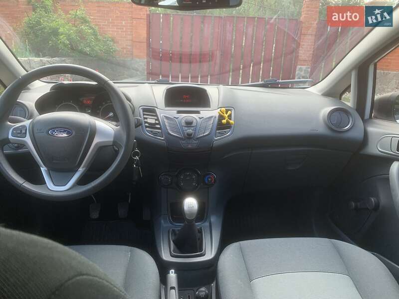 Хэтчбек Ford Fiesta 2012 в Полтаве фото 13 Хэтчбек Ford Fiesta 2012 в Полтаве