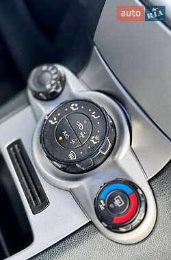 Хэтчбек Ford Fiesta 2012 в 