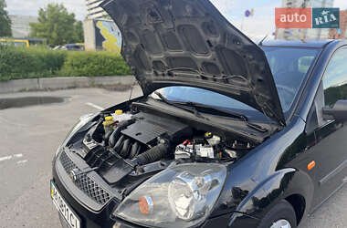 Хетчбек Ford Fiesta 2007 в 