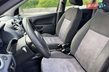 Хетчбек Ford Fiesta 2007 в 