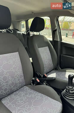 Хетчбек Ford Fiesta 2005 в 