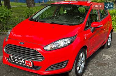 Хетчбек Ford Fiesta 2013 в 