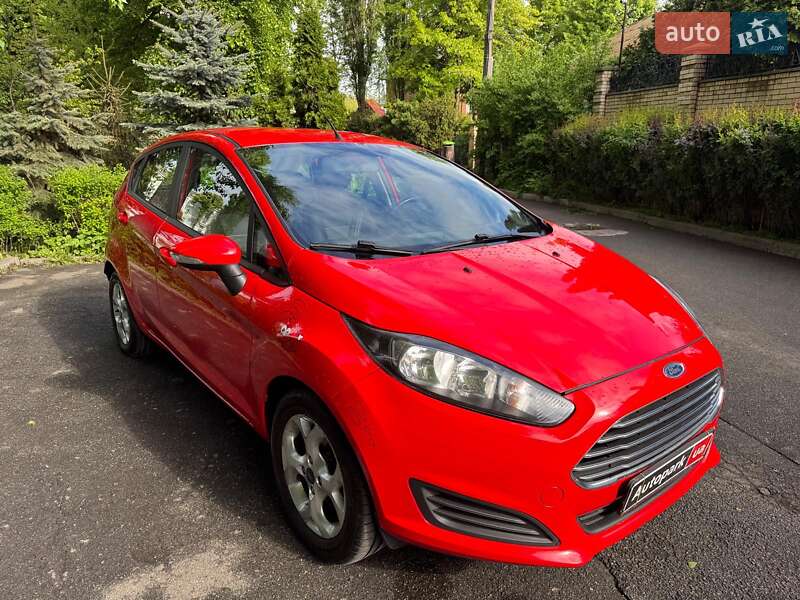 Хэтчбек Ford Fiesta 2013 в Киеве