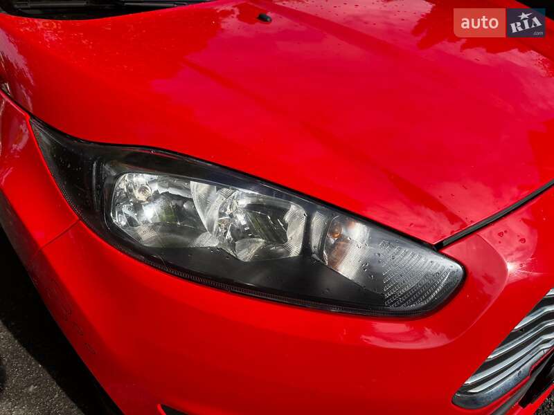 Хэтчбек Ford Fiesta 2013 в Киеве