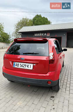 Хэтчбек Ford Fiesta 2007 в 