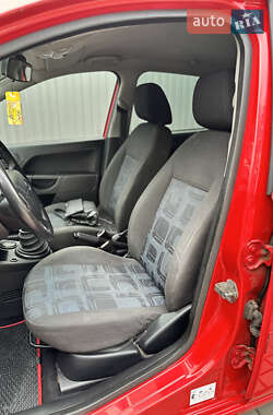 Хэтчбек Ford Fiesta 2007 в 