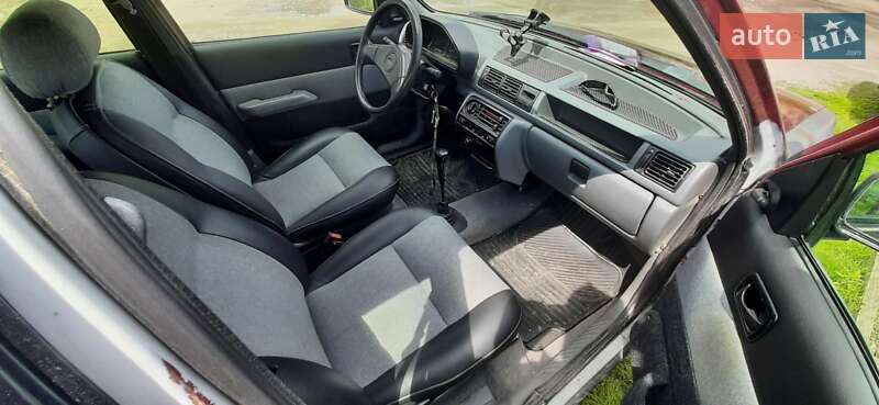 Хэтчбек Ford Fiesta 1989 в Луцке