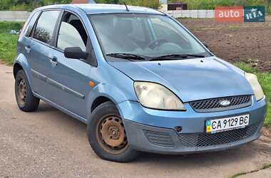 Хэтчбек Ford Fiesta 2006 в Березане