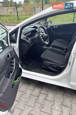 Хэтчбек Ford Fiesta 2014 в 