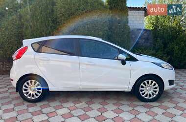 Хетчбек Ford Fiesta 2013 в 