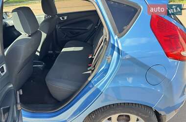 Хэтчбек Ford Fiesta 2011 в 