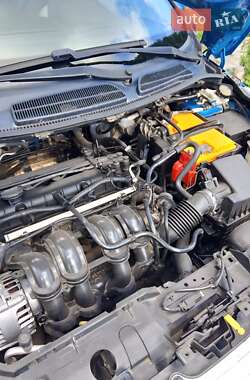Седан Ford Fiesta 2013 в 