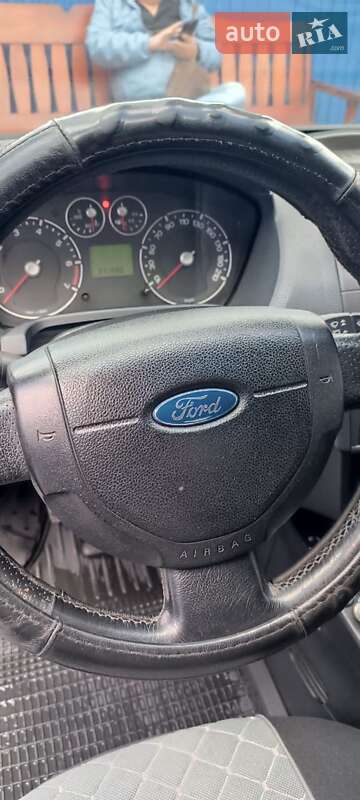 Хетчбек Ford Fiesta 2008 в Мукачевому