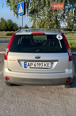 Хэтчбек Ford Fiesta 2008 в Запорожье