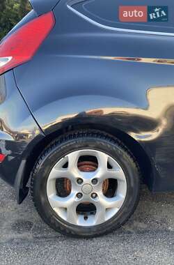 Хетчбек Ford Fiesta 2010 в 