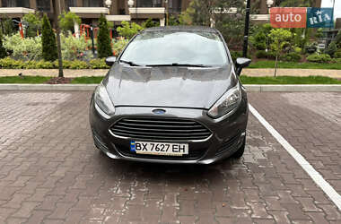 Седан Ford Fiesta 2017 в Софіївській Борщагівці