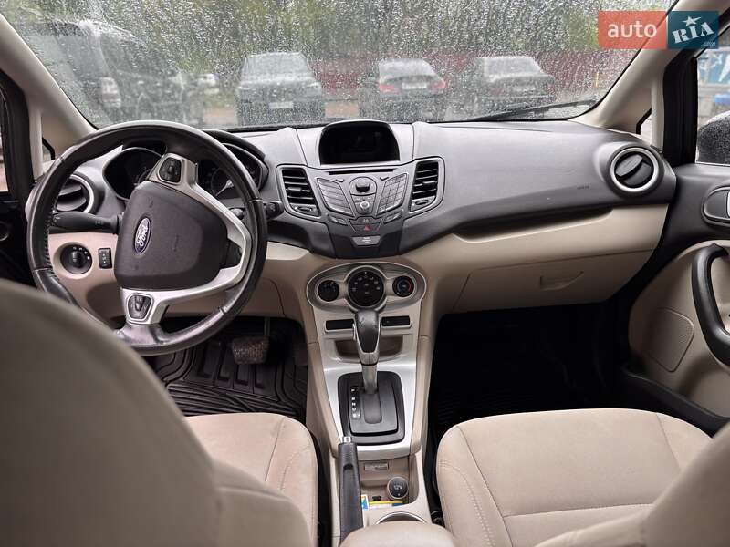 Седан Ford Fiesta 2014 в Житомире фото 14 Седан Ford Fiesta 2014 в Житомире