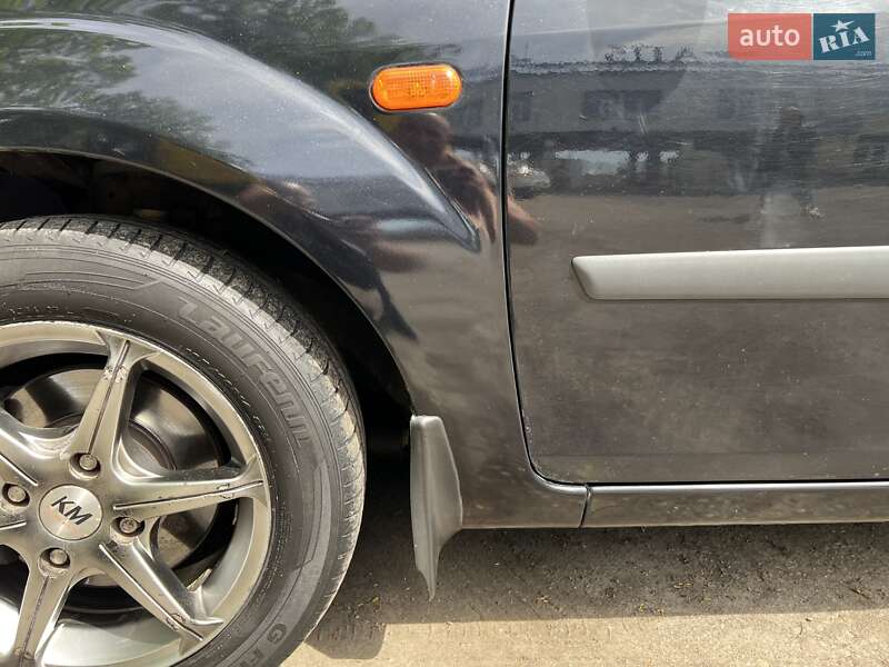 Хэтчбек Ford Fiesta 2006 в Киеве