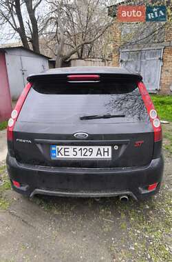 Хэтчбек Ford Fiesta 2007 в 