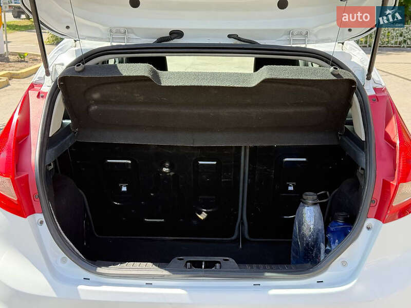 Хэтчбек Ford Fiesta 2010 в Днепре