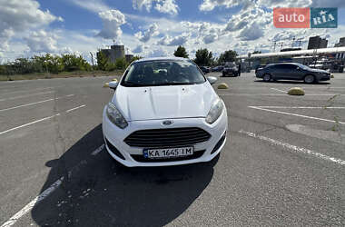 Седан Ford Fiesta 2017 в Киеве