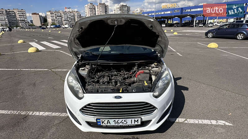 Седан Ford Fiesta 2017 в Киеве фото 21 Седан Ford Fiesta 2017 в Киеве