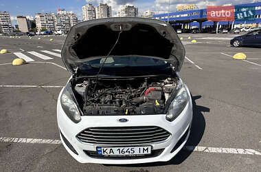 Седан Ford Fiesta 2017 в 