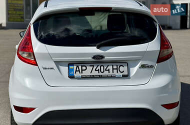 Хэтчбек Ford Fiesta 2010 в 