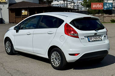 Хэтчбек Ford Fiesta 2010 в 