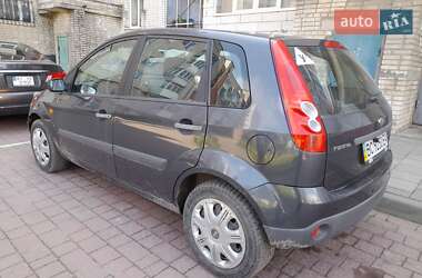 Хэтчбек Ford Fiesta 2008 в 