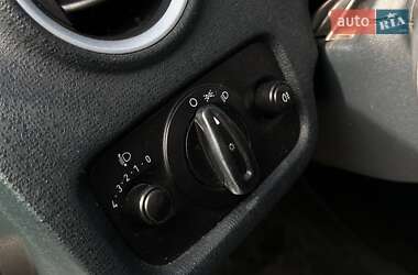 Хетчбек Ford Fiesta 2012 в 