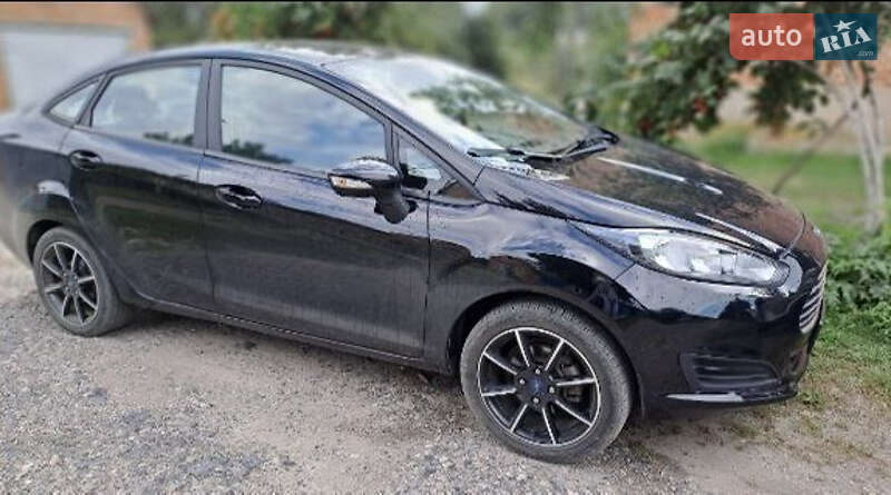 Седан Ford Fiesta 2016 в Харькове