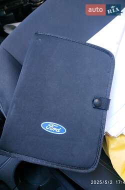 Хэтчбек Ford Fiesta 2015 в 