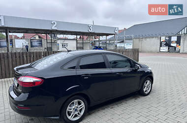 Седан Ford Fiesta 2017 в 