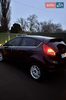 Хетчбек Ford Fiesta 2009 в 