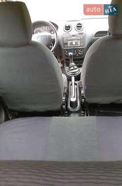 Хэтчбек Ford Fiesta 2008 в 