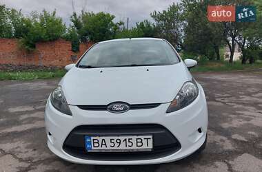 Хетчбек Ford Fiesta 2011 в 
