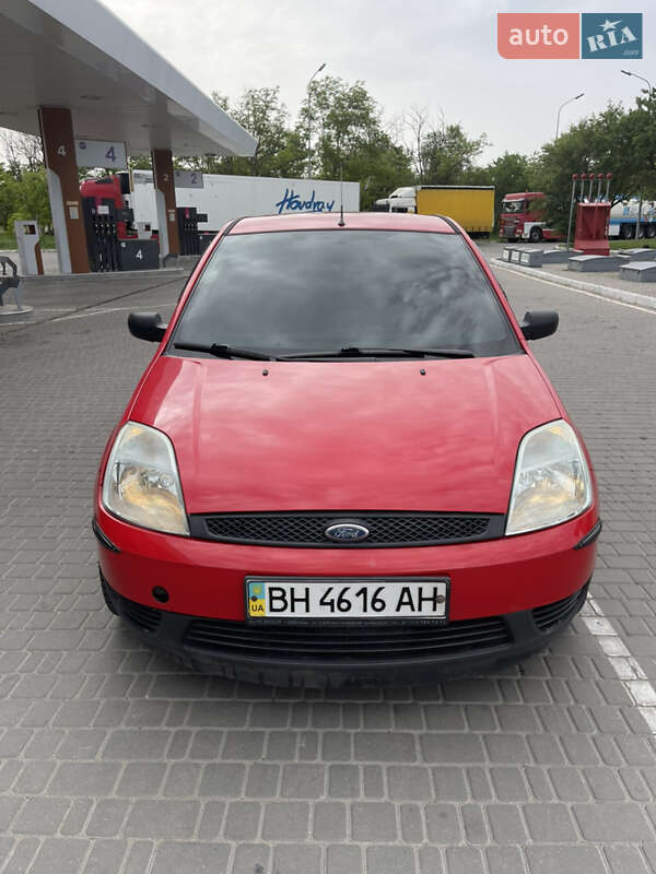 Хэтчбек Ford Fiesta 2005 в Одессе