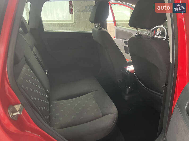 Хэтчбек Ford Fiesta 2005 в Одессе