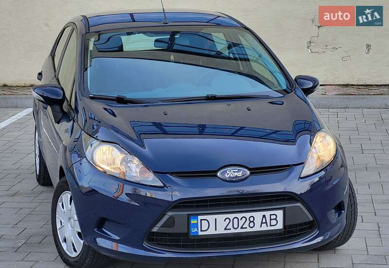 Хэтчбек Ford Fiesta 2011 в Стрые