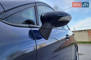 Хетчбек Ford Fiesta 2011 в 