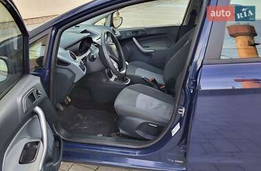Хетчбек Ford Fiesta 2011 в 