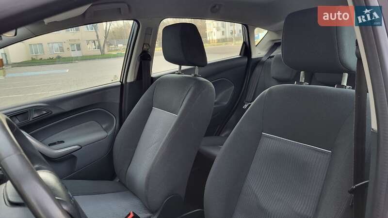 Хэтчбек Ford Fiesta 2011 в Стрые