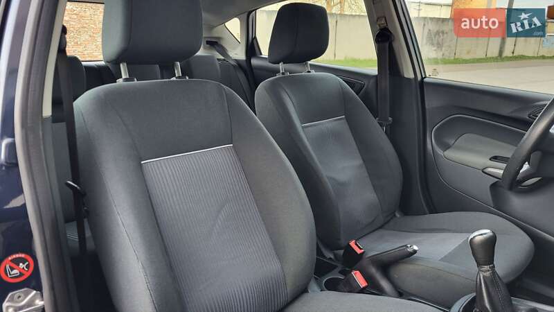 Хэтчбек Ford Fiesta 2011 в Стрые