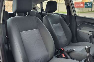 Хетчбек Ford Fiesta 2011 в 