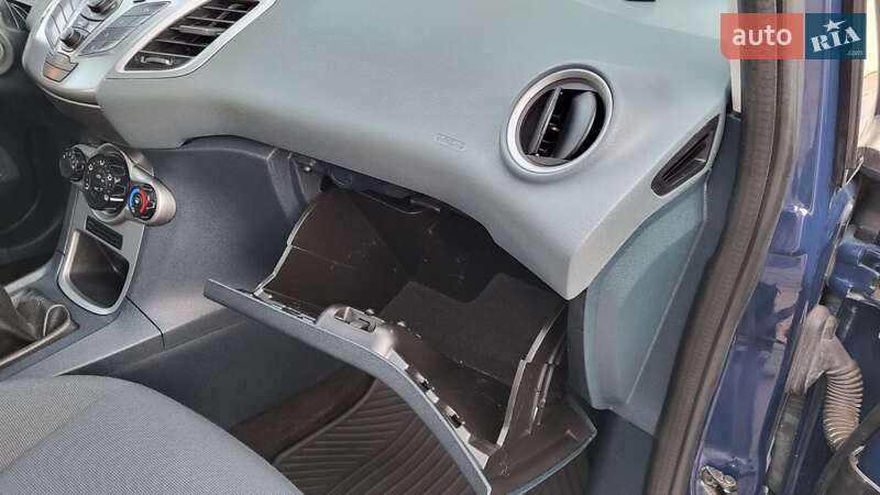 Хэтчбек Ford Fiesta 2011 в Стрые