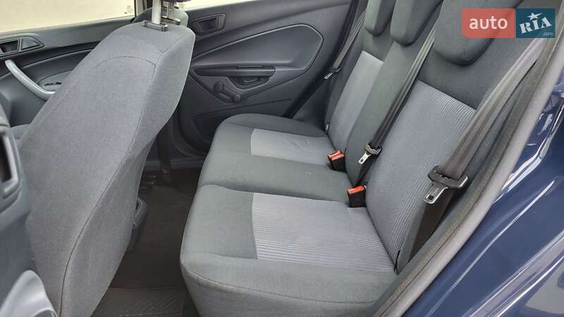 Хэтчбек Ford Fiesta 2011 в Стрые