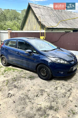Хэтчбек Ford Fiesta 2011 в Киеве
