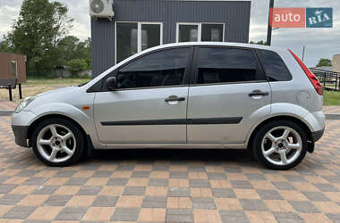 Хэтчбек Ford Fiesta 2007 в 